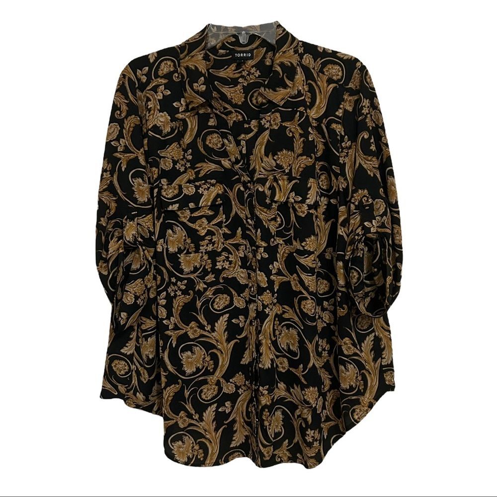 TORRID NWT Georgette Button-Down Pullover Blouse … - image 3